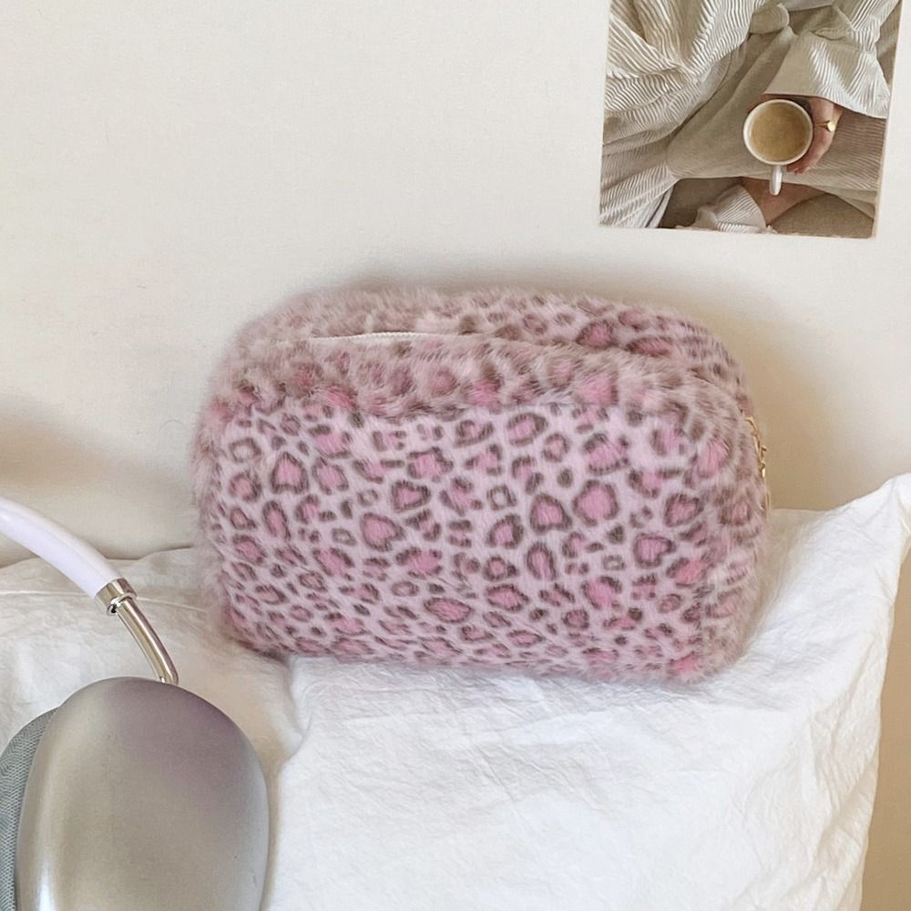 Прочная мягкая косметичка с ле – обзор и цена Cosmetic Bags